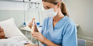 Manejo de Ostomías de Alimentación para TCAEs